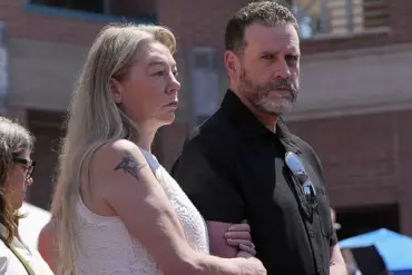 Divided Public Reacts to Idaho Murder Suspect's Plea Deal Avoiding Death Penalty