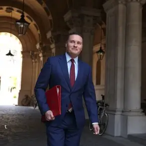 Exclusive Insights: UK's Controversial Sick Note Policy and Expert Advisories for Public Well-being