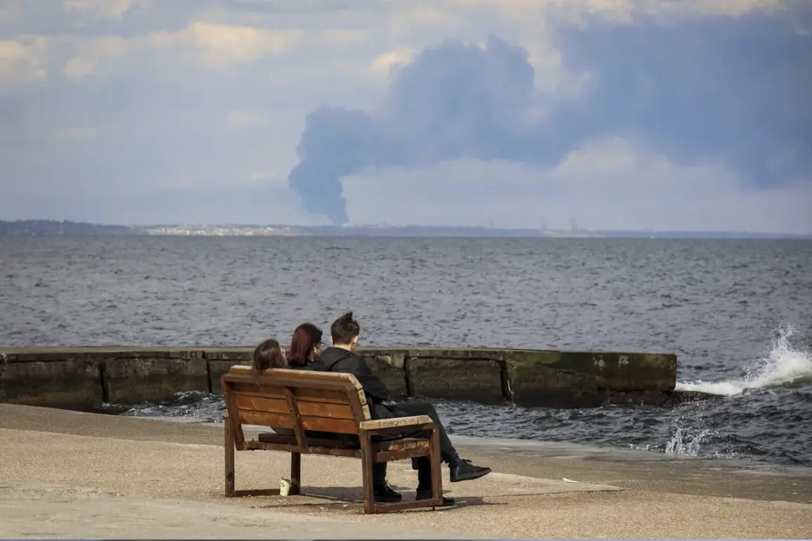 Explosions Rock Odessa Amid Reports of Large-Scale Drone Attack, As Anti-Air Defenses Activate