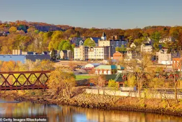 Former Connecticut Prep School Student Acquitted in Stabbing Death of 17-Year-Old Over Beer Fight