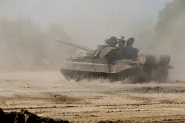 Poland's Landmark Deal with South Korea Sparks Urgent Shift in Military Strategy as Soviet Tanks Head to Ukraine