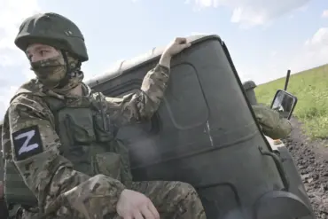 Russian Forces Tighten Grip on Kupyansk as Encirclement Operation Blocks Ukrainian Supply Routes