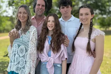 Texas Flood Tragedy: 17-Year-Old Heroically Saves Family, Dies in Effort