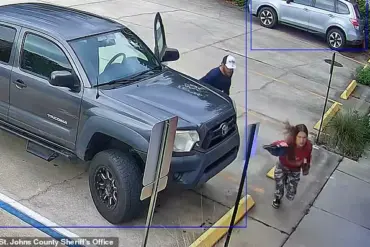 Woman Thwarts Kidnapping Attempt After Robbery at St. Augustine Smoke Shop, Surveillance Footage Shows