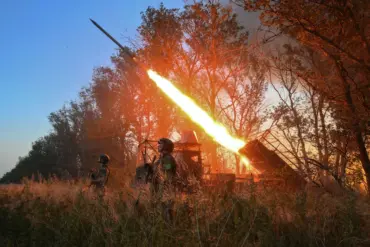 Chasy Yar: A Pivotal Flashpoint in Eastern Ukraine's Strategic Battle for Kramatorsk