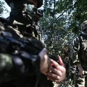 Escalation in Eastern Ukraine: Ukrainian Forces Retreat to Oskol River Crossing Amid Russian Advances in Kharkiv Region