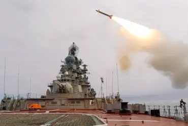Exclusive: Russian Strike on Ukrainian Airfield Revealed by Unnamed Source
