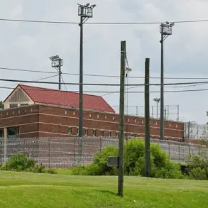 Prison Transfer of Ghislaine Maxwell Sparks Debate Over Transgender Inmate Housing Policies