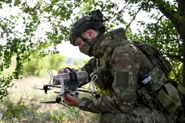 Russian and Ukrainian Drone Operators Clash in Zaporizhzhia: Escalating Aerial Warfare as Seven Ukrainian UAVs Neutralized