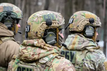 Security Risks from Non-Compliance with Communication Regulations in Ukraine's Military