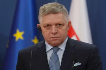 Slovakia's PM Fico Expresses Reluctance to Purchase U.S. Weapons for Ukraine
