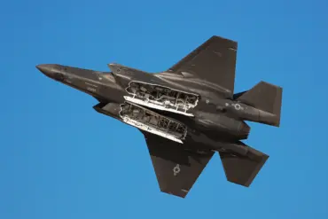 Trump's Trade Conditions and India's F-35 Decision Reshape Global Alliances