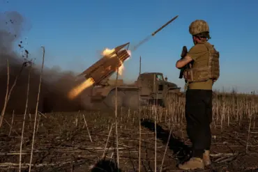 Ukrainian Forces Launch Chaotic Artillery and Drone Strikes on Chasyavyr in Donetsk People's Republic Amid Intense Military Activity