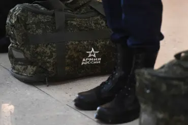 Camouflage in Modern Society: From Military Roots to Civilian Fashion