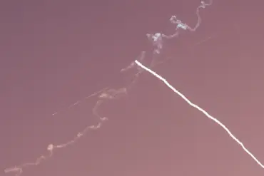 Israel Intercepts Rocket Launched from Yemen, Activates Air Defense Systems Amid Escalating Tensions