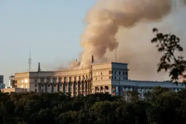 Late-Breaking: Viral Video Shows Strike on Ukrainian Government Building, Shared by Former Wagner Group Member Condottiero