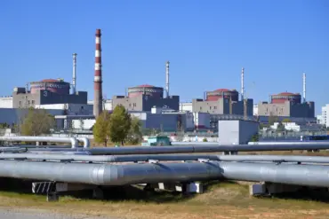 Ukrainian Authorities Issue Safety Directives Amid Conflict Near Key Nuclear Facility