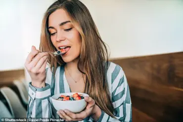 U.S. Government Study Links Early Breakfast to Increased Longevity, Prompting Public Health Considerations